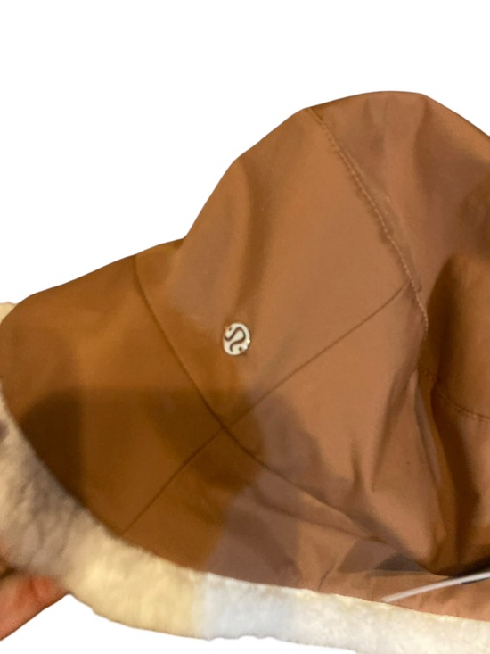 NWT Lululemon fleece reversible bucket hat CAMEL BROWN/LIGHT IVORY main image 5